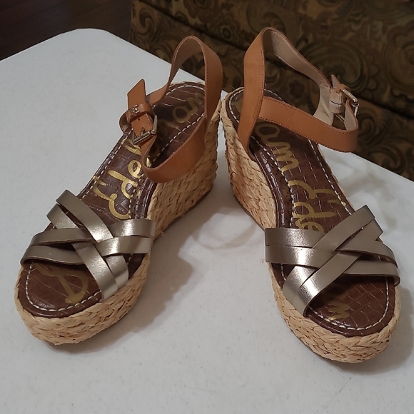 Sam Edelman Darline tan and gold wedge sandals size 10 - Picture 2 of 12